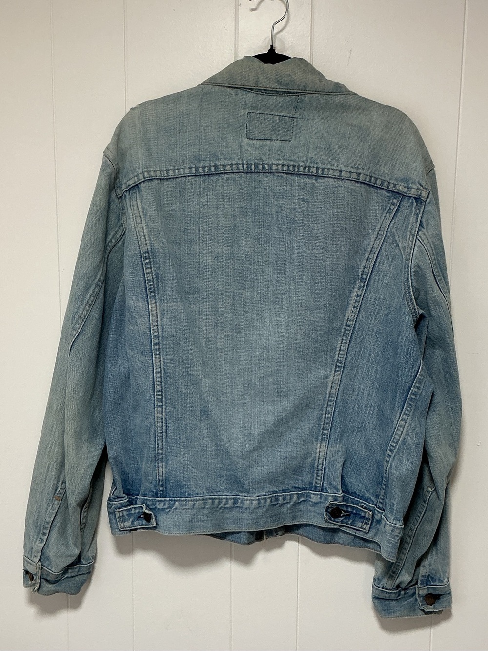 VINTAGE/DISTRESSED, Levi's Light Blue Denim Trucker Jacket - Picture 5 of 6